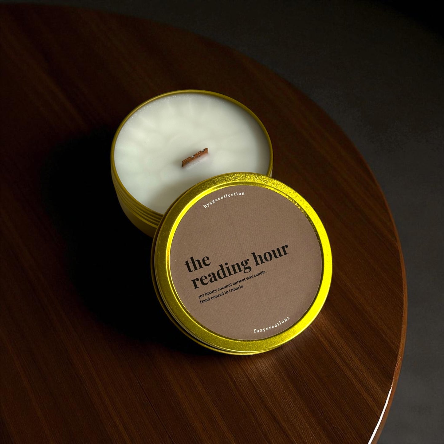 The Reading Hour – Coconut Apricot Wax Candle